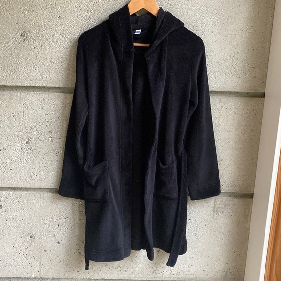 Tag Other - Plush Hooded Robe in all black